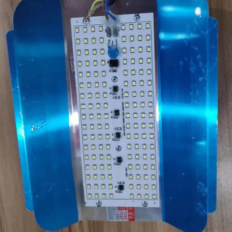 Picture of Better quality cheap price iodine tungsten lamp 100 watt led flood light White