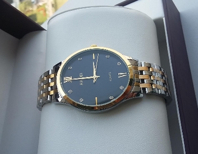 Picture of Analog Men's Luxury Watch with Luminous Hands Gold & silver Stainless Steel Band dial black