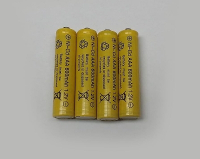 Picture of SMALL YELLOW Color 1.2 Volt 600 mAh Battery AAA 1.2V 600mAh Ni-CD Rechargeable Triple A Battery AAA 10440 Model Battery For Toy Remote Control Car Battery Multicolor