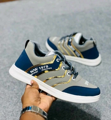 Picture of Indispensable -Hot Collection Stylish and Fashionable Winter and Summer Exclusive Sneakers Converse Shoes for Men- Innovative