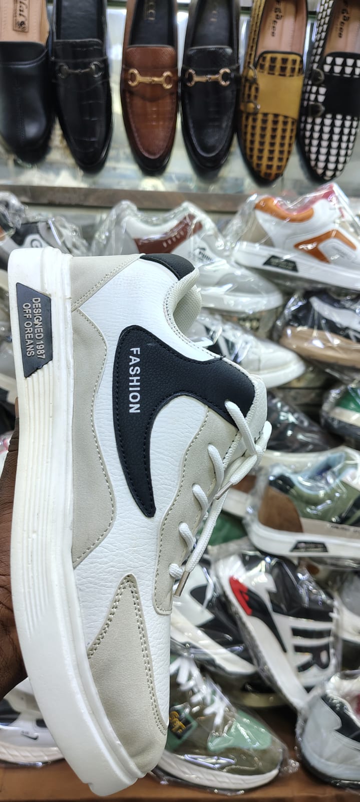 Picture of Indispensable -Hot Collection Stylish and Fashionable Winter and Summer Exclusive Sneakers Converse Shoes for Men- Innovative