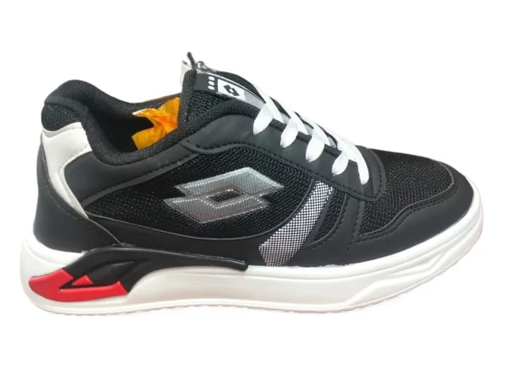 Picture of Hot Collection Stylish and Fashionable Low Top Winter and Summer Exclusive Converse Sneakers for Men - Comfortable and Suitable for All Seasons