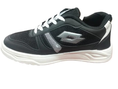 Picture of Hot Collection Stylish and Fashionable Low Top Winter and Summer Exclusive Converse Sneakers for Men - Comfortable and Suitable for All Seasons