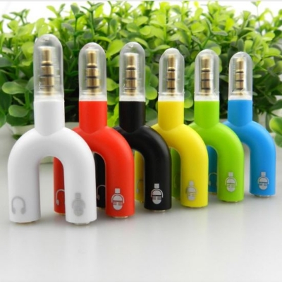 Picture of Audio Jack to Headphone Microphone 2 Way U Splitter Converter Adaptor Multicolor