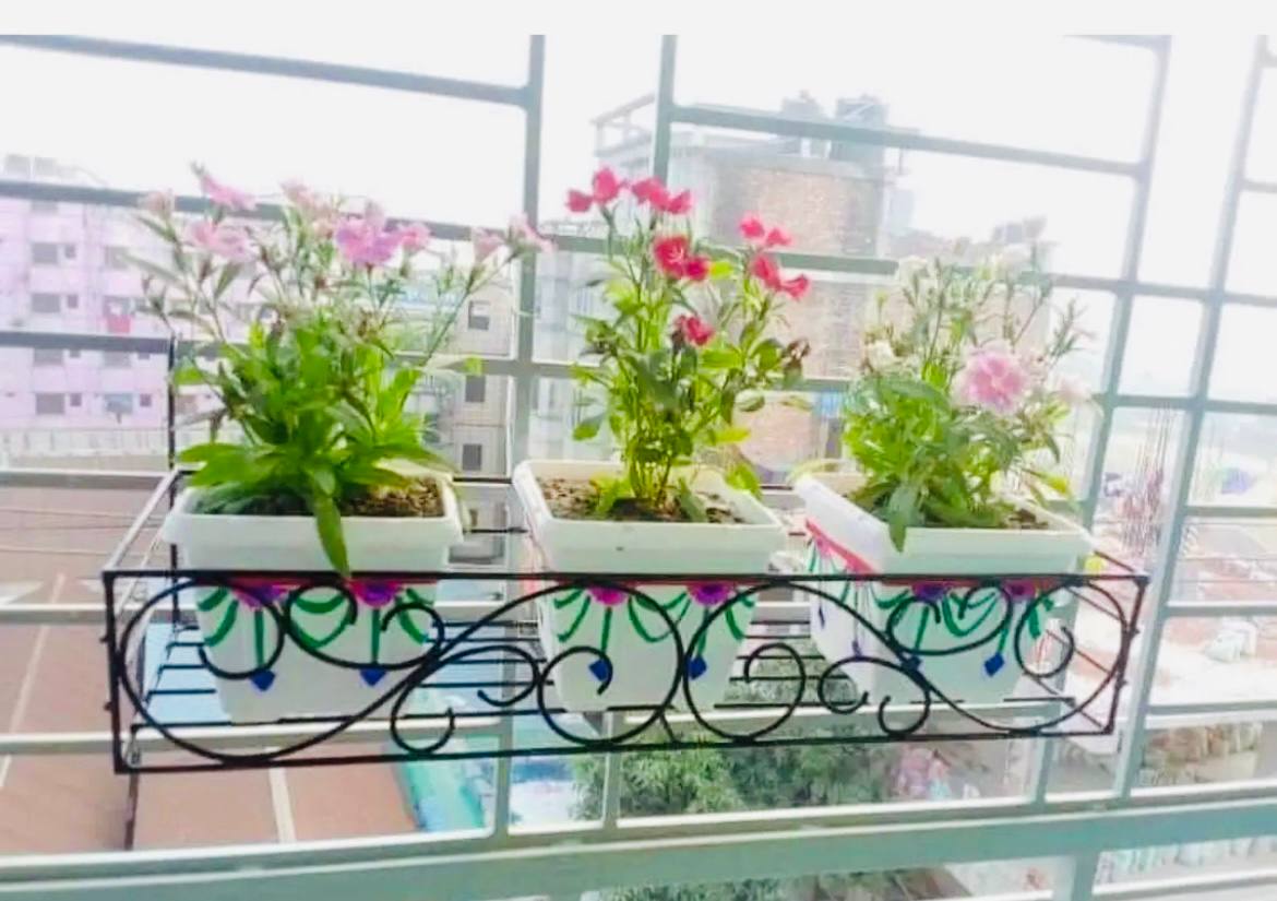 Picture of Planter Stand Flower Pot Stand For Balcony Living Room Outdoor Indoor Grill Rack-26 X 8 X 4 inches