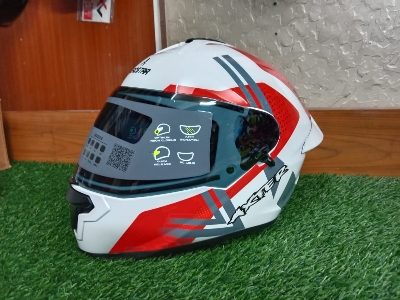 Picture of AEROSTAR AXTER Full Face Glossy Black Helmet ISI And Dot Certified (White red)