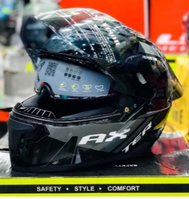 Picture of AEROSTAR AXTER Full Face Glossy  Helmet ISI And Dot Certified (Black grey)