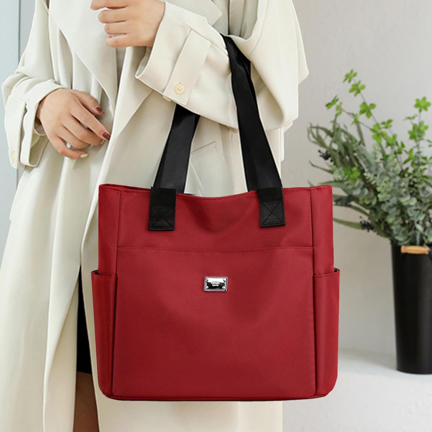 Picture of Fashionable Large Capacity Shoulder Handbag For Women Nice Shoulder Bag