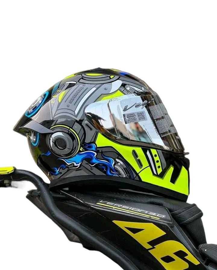 Picture of Bolt Superhero Glossy Black Green full face helmet with dual certification. (Black Green)