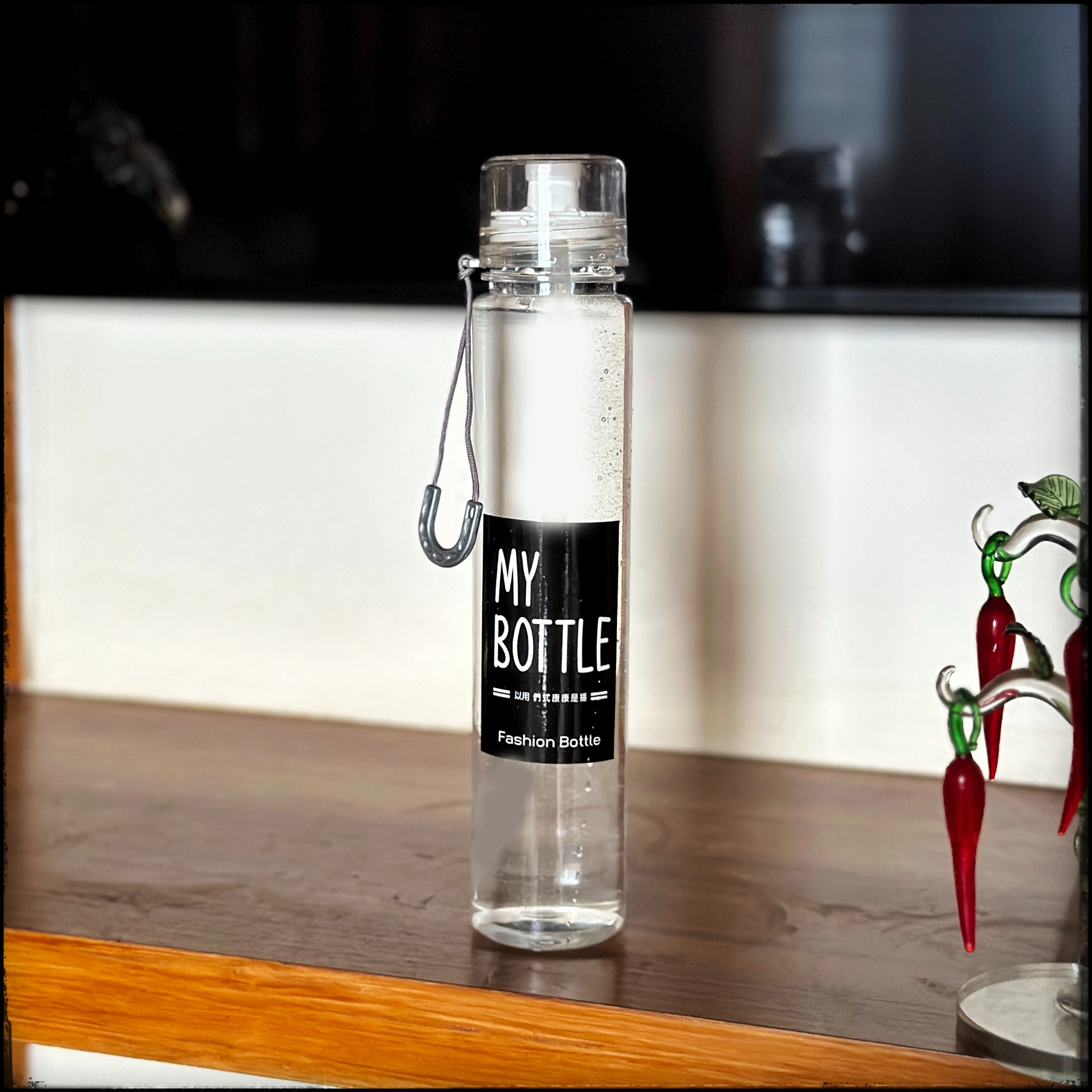 Picture of Classic Slim Plastic Transparent Water Bottle 500ml water cup BPA Free, Leak-Proof, Reusable with Easy Lock Random Color Water Bottle 1pic