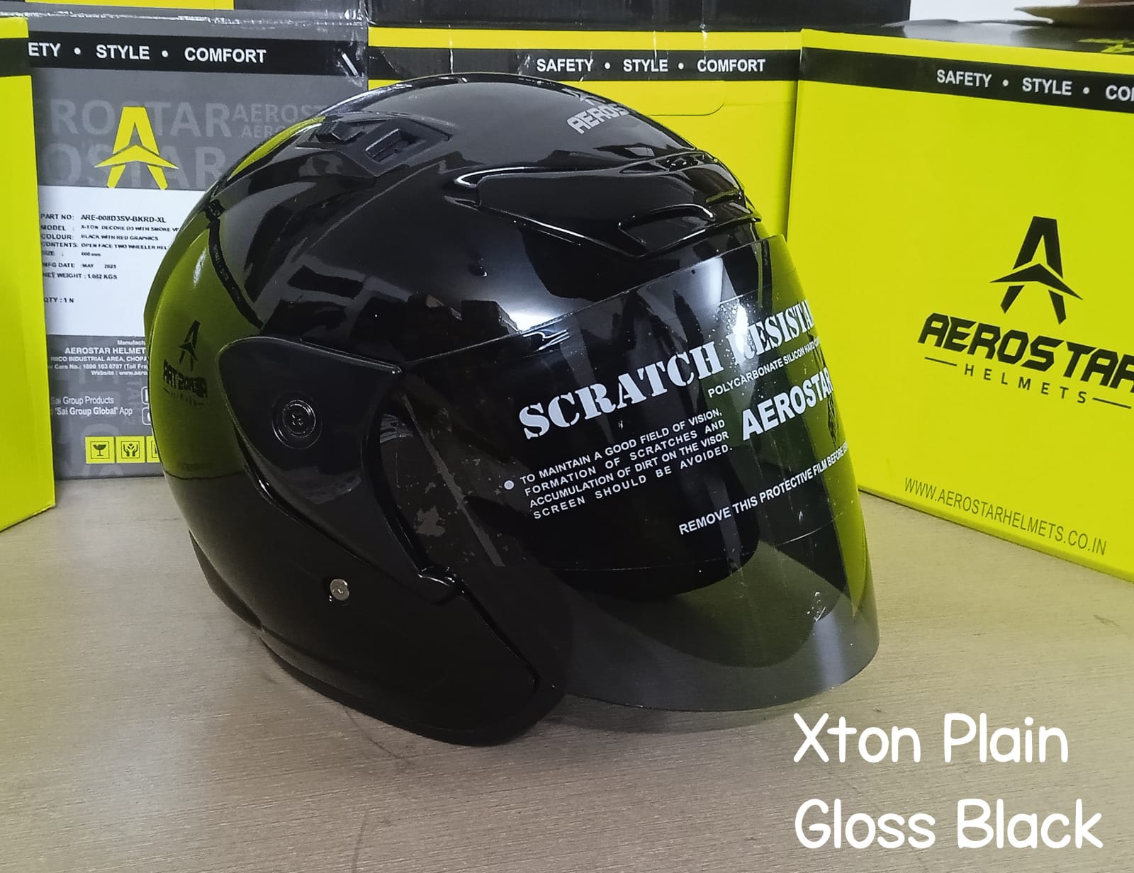Picture of X-TON PLAIN GLOSSY BLACK  CERTIFIED HELMET (Black)