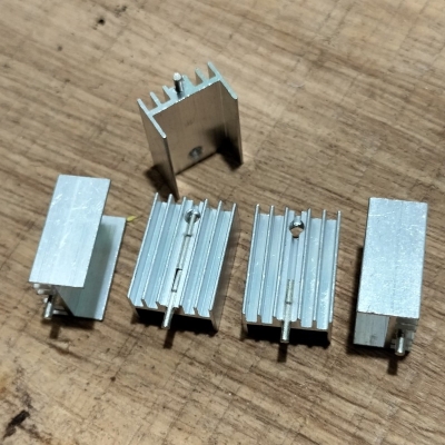 Picture of 5 Pcs- 20mm TO220 TO-220 Aluminum Heat Sink 20x15x10mm Voltage Regulator Heatsinks Heat Diffuse Cooling Silver Tone For TO-220 IC MOSFET Transistors Voltage Regulators Silver