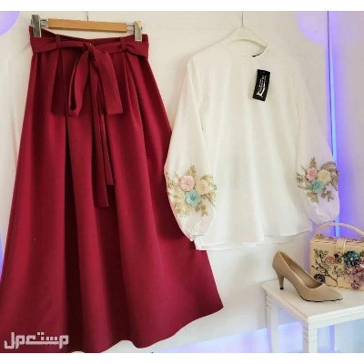 Picture of Western Dress white Tops and Maroon Skart Kurti for Women - Maroon