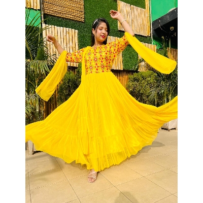 Picture of Western Gown summer fashion Yellow Color Net and Sequence fabric western style design sense of niche temperament Dress for Girls - Yellow