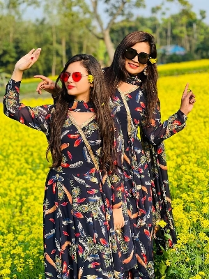 Picture of Readymade Unique Moyur Gown with Inner and Orna Alex Georgette Purple Color Free Size Salwar Kameez Suits For Women - Purple