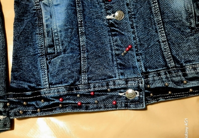 Picture of Women Fashionable Blue Color trending Jeans Jacket - Denim Jacket - Blue