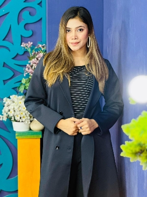 Picture of Women Fashionable Winter fur overcoat Black Color trending best quality china winter fabric Jackets Coats for women - Black