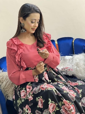 Picture of Western Fashion Pink ColorTarkis gawn Fabric-Hitcut Georgette Ladies Shirt for Girls - Pink