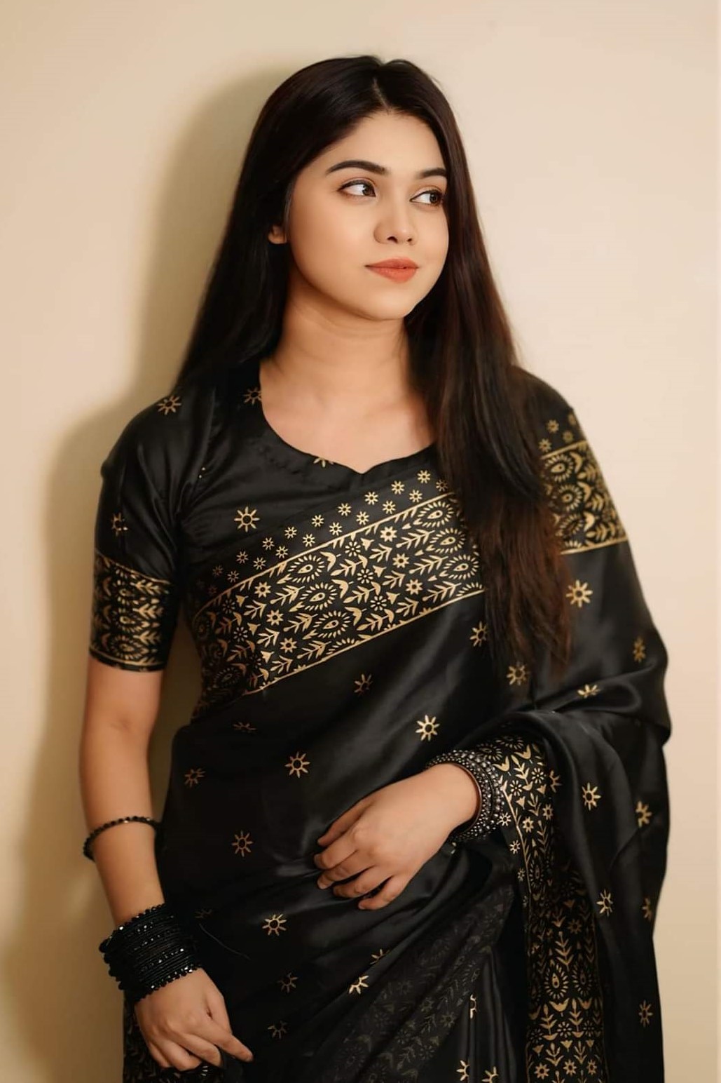 Picture of Exclusive Design Black Color Soft Japani silk Saree With Matching Blouse pis for women - Black