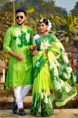Picture of White Hand Print Half Silk Saree and Dupaiyan Panjabi couple Dress for Men and women
