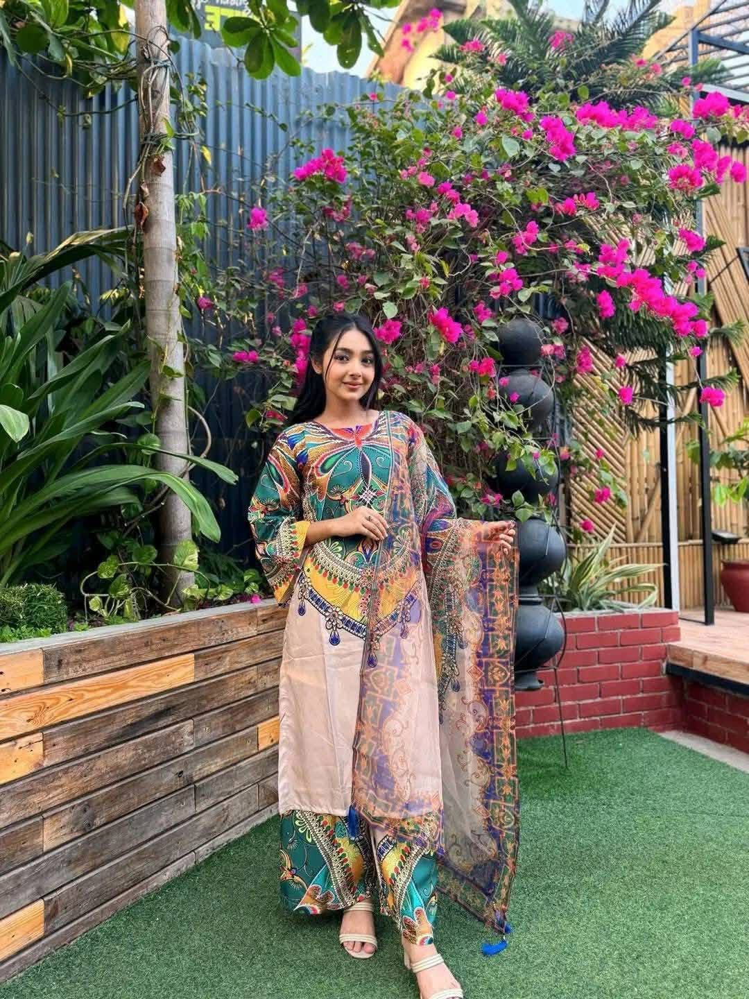 Picture of 𝐃𝐢𝐠𝐢𝐭𝐚𝐥 𝐩𝐫𝐢𝐧𝐭 𝟑𝐩𝐢𝐜𝐞𝐬 original dubai silk with full les work for women's and girls - digital pinrt