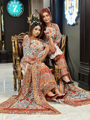 Picture of 𝐃𝐢𝐠𝐢𝐭𝐚𝐥 𝐩𝐫𝐢𝐧𝐭 𝟑𝐩𝐢𝐜𝐞𝐬 original dubai silk with full les work for women's and girls - digital pinrt