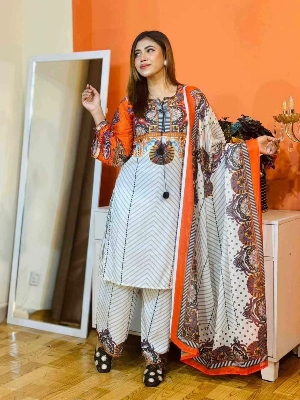 Picture of 𝐃𝐢𝐠𝐢𝐭𝐚𝐥 𝐩𝐫𝐢𝐧𝐭 𝟑𝐩𝐢𝐜𝐞𝐬 original dubai silk with full les work for women's and girls - digital pinrt