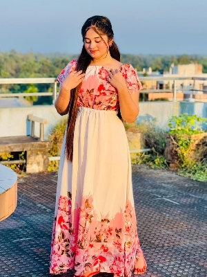 Picture of Readymade Unique  Western Fashion Ladis Long Marmaid gown Fabric Missouri Georgette style dress for women - White