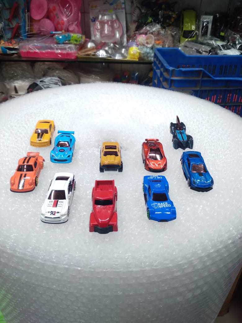 Picture of Buy HOT WHEELS Mini Die Cast Metal Cars 10 Pcs (Random Color)
