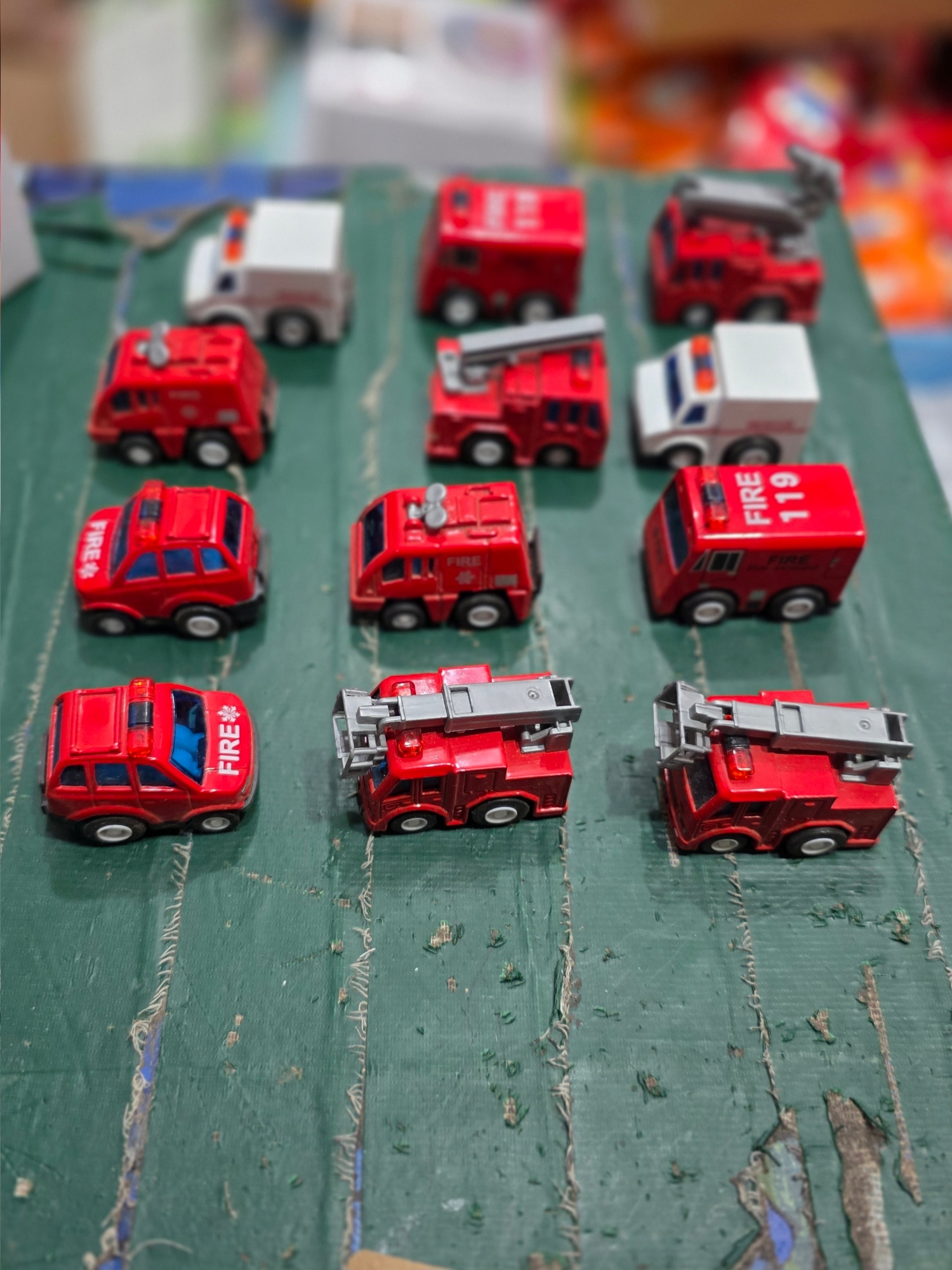 Picture of Children Brain Development Toys Realistic Alloy Fire Rescue Series Toy Car Flea Market