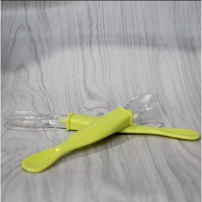 Picture of Silicone Feeding Spoon For Baby- ((apple.bear 2 pcs))