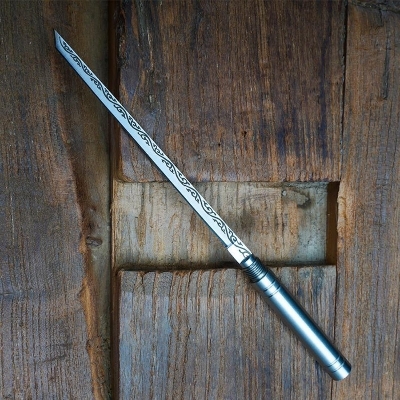 Picture of Stylish Hidden Knife in Pen Shape – Outdoor & Self Defense Tool - Silver