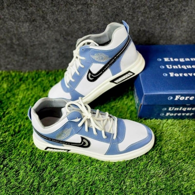 Picture of Trendy Sports Shoes For Man - High-Quality Fabrics and Breathable Outdoor Sport Sneakers - Lightweight Air Mesh Men Shoes - Ideal for All Seasons