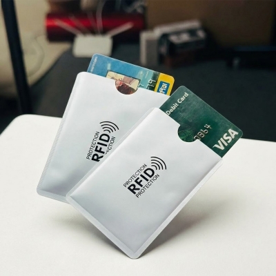 Picture of Anti Rfid Card Holder NFC Blocking ReaderCase Protection Aluminium – 1pc – Silver