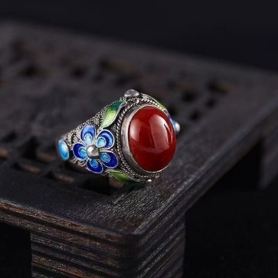 Picture of Antique Chinese Retro Craft Made Tibetan Inlaid Rubine Woman Rings Mom Gift