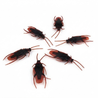 Picture of Simulation Plastic Cockroach Toy Realistic Insect Prank Funny Toys