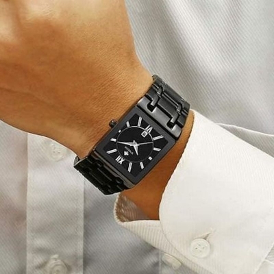 Picture of Black Square Quartz Watches For Men