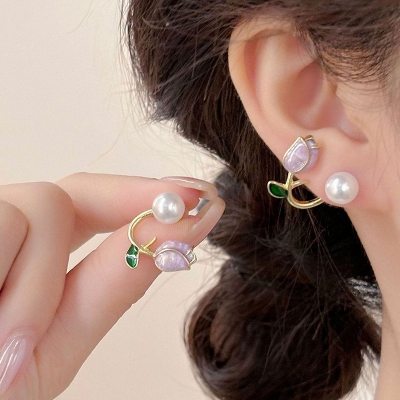 Picture of Luxury Pink Tulip Pearl Studs Earrings Elegant Gold Plated Zircon Flower Earring for Woman