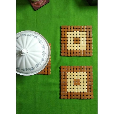 Picture of Brown & White Puzzle Bamboo Trivet
