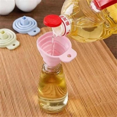 Picture of 1pcs Mini Foldable Funnel Silicone Collapsible Funnel Folding Portable Funnels Be Hung Household Liquid Dispensing