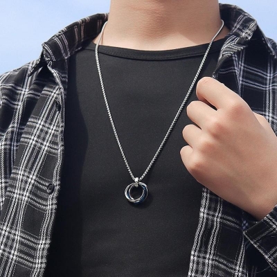 Picture of Ensemble Yourself - Easily Usable - Pendant Necklace For Men Women Stainless Steel Chain Necklace