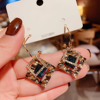 Picture of Cute Simple  Petite Bow Pearl high Sense Earrings  Female Sudent Fresh Asymmetric Girls  Earrings - Ear Ring