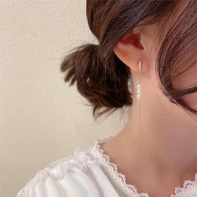 Picture of Fashion White Long Stud Earrings