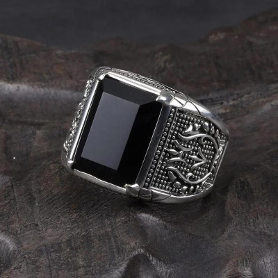 Picture of Retro Black Stone Classic Stlye Ring For Men - Ring For Men