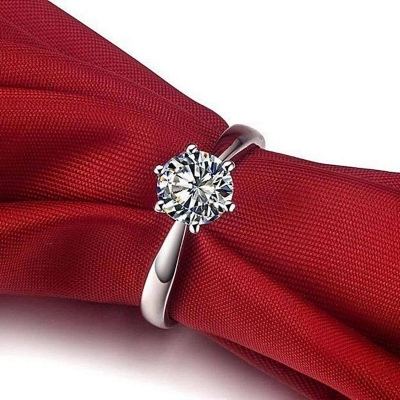 Picture of Silver Finger Ring for Women Silver