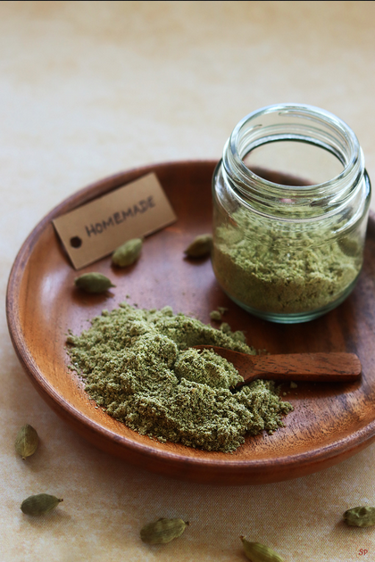 Picture of Green Cardamom Powder ( সবুজ এলাচ গুড়া ) 100gm