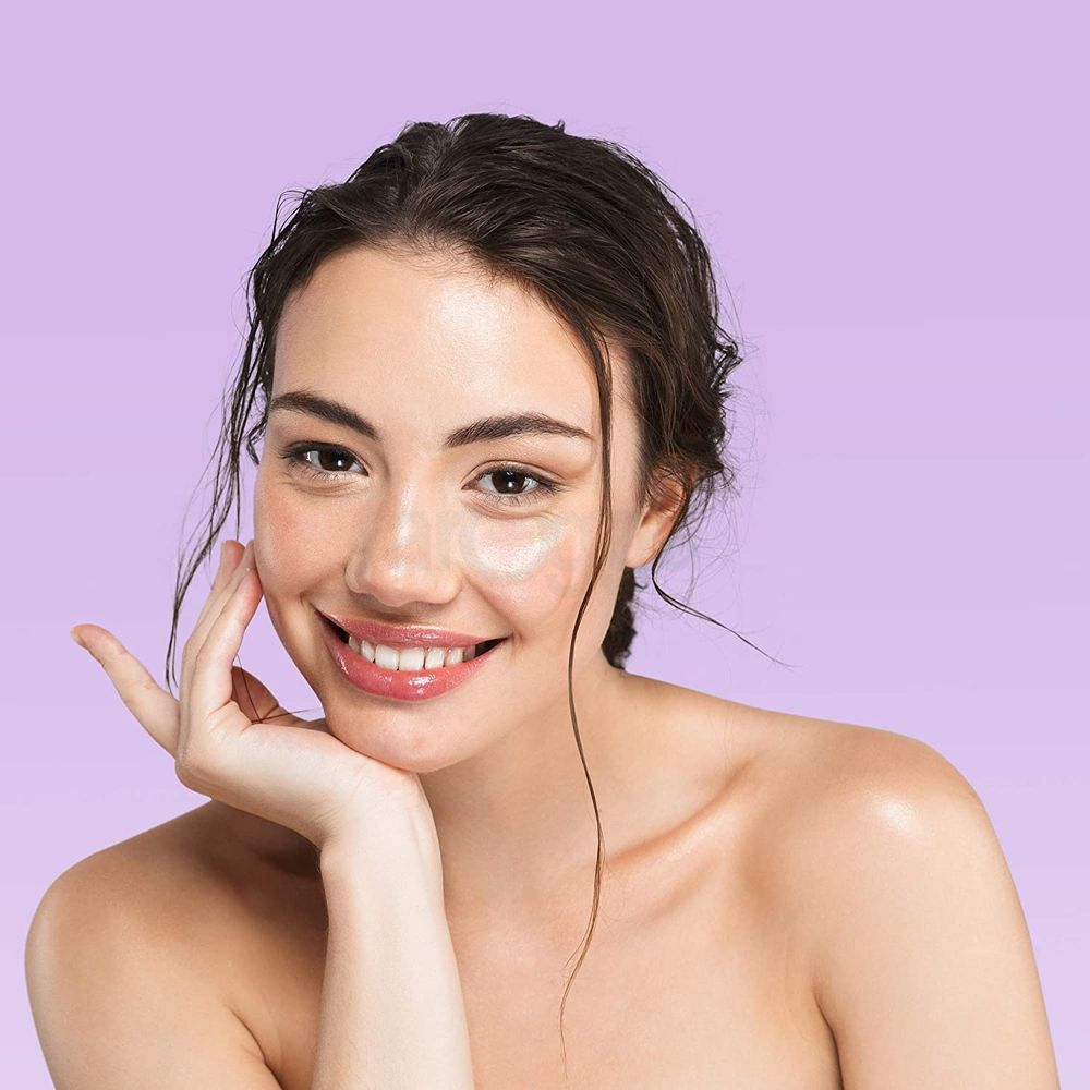 Picture of St. Ives Vanilla & Oat Milk Pampering Body Wash 650ml