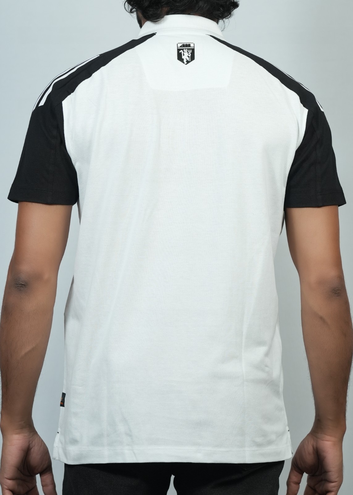 Picture of Manchester United Official design Polo Tshirt White & Black