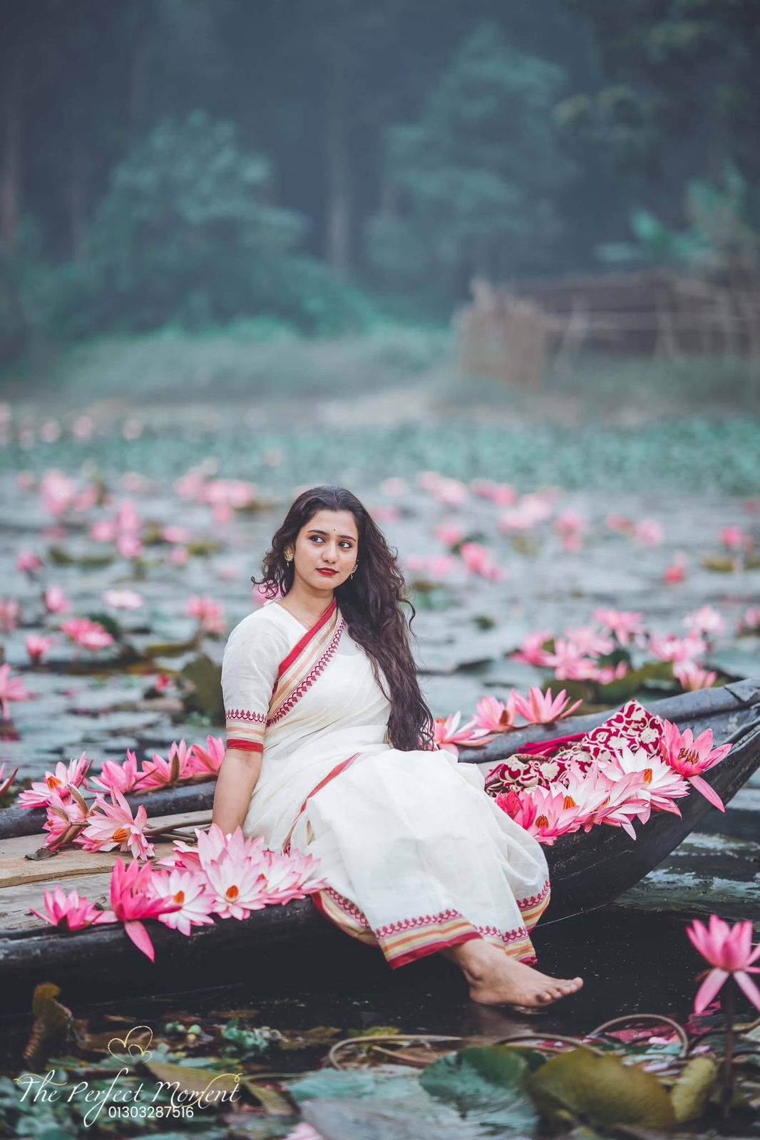 Picture of Trendy And Fashionable Tangail Tat HalfSilk Nakshi Pair Saree