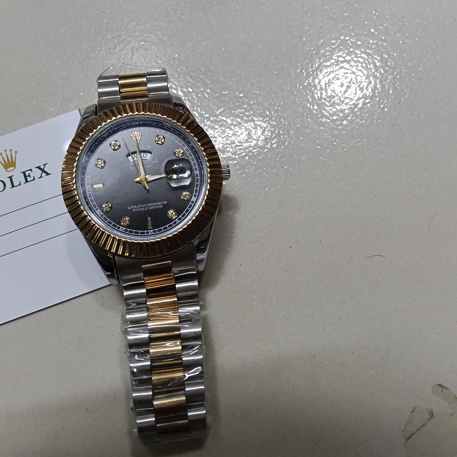 Picture of Rolex Quartz Movement Stainless Steel Analog Watch for Men